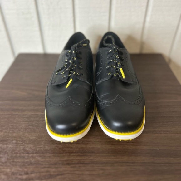 Cole Haan Original Grand Waterproof Spikeless Golf Shoes, size 8.5. - Picture 3 of 8